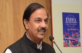 Mahesh Sharma, Skirts, Shorts, Dr. Mahesh Sharma, Union Minister, MoS Tourism, Tourism Minister, Foreign Tourists, Tourism in India, Incredible India, India News, Hindi News, Jansatta