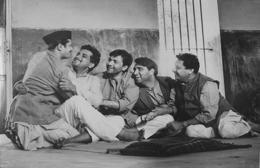 Manoj Kumar, Bharat Kumar, Patriot Actors, Bollywood legends, Veteran Actor, Koi Jab Tumhara, Patthar ke sanam, Happy Birthday Manoj Kumar, Manoj Kumar turns 79, Manoj Kumar interesting facts, Manoj Kumar rare pictures, Bharat Kumar, Om Shanti Om, Shah Rukh Khan and Farah Khan, Upkaar, Kranti, Dilip Kumar