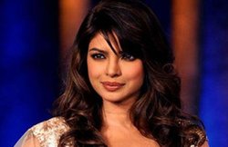 … तो क्‍या रिलायंस ने पब्लिक कर दी प्रियंका चोपड़ा से जुड़ी जानकारियां? वायरल हो रहा जियो सिम का फॉर्म