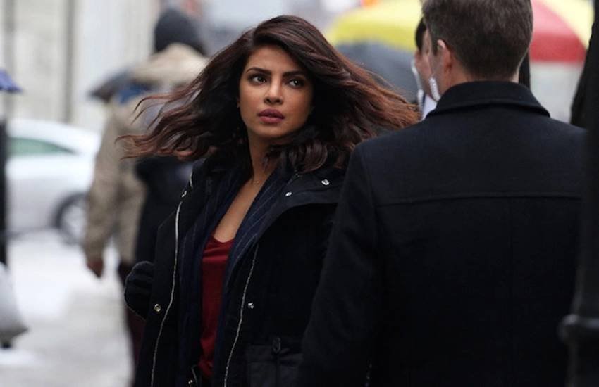 Priyanka Chopra, Priyanka Chopra India, Priyanka Chopra come back, Priyanka Chopra welcome, Priyanka Chopra Mumbai, Priyanka Chopra Baywatch, Priyanka Chopra Quantico, Brando, Zac Efron, Parineeti Chopra, Instagram, Dwayne Johnson, Bollywood news in hindi, entertainment news in hindi