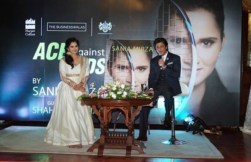 Shahrukh Khan, Sania Mirza, Sania Mirza utobiography, Ace Against Odds, SRK, Sania Mirza Book, SRK Sania, Photos, Celeb, Tennis Star, Sania Tennis, Sports, Glamour, Entertainment News, Twitter, Jansatta