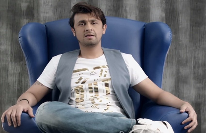 sonu nigam, sonu nigam twitter, sonu nigam azaan, sonu nigam azaan row, sonu nigam tweet on azaan, Fatwa Against Sonu Nigam, West Bengal Minority United Council, Syed Sha Atef Ali Al Quaderi, Sonu Nigam fatwa, Sonu Nigam latest updates, Sonu Nigam news updates, Sonu Nigam tweet on azaan, news updates