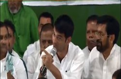 लालू यादव के बेटे ने दी पत्रकार को धमकी, कहा- डिलीट करो वीडियो वर्ना कर देंगे केस