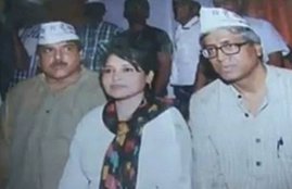 Aam Aadmi Party, AAP Activist, Compromise AAP, Arvind Kejriwal, Delhi AAP, Sexual harassment, Sex Offender, Molestation, Hindi News, India News, Jansatta