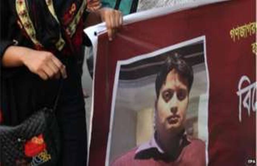 Bangladesh, Bangladesh Extremist attacks, Bangladesh Bloggers, Hindu priest, Hindus in Bangladesh, Attacks in Bangladesh, Bangladesh Terror, Terror attacks on Bangladesh, ISIS, Terrorism, International terrorism, Jansatta
