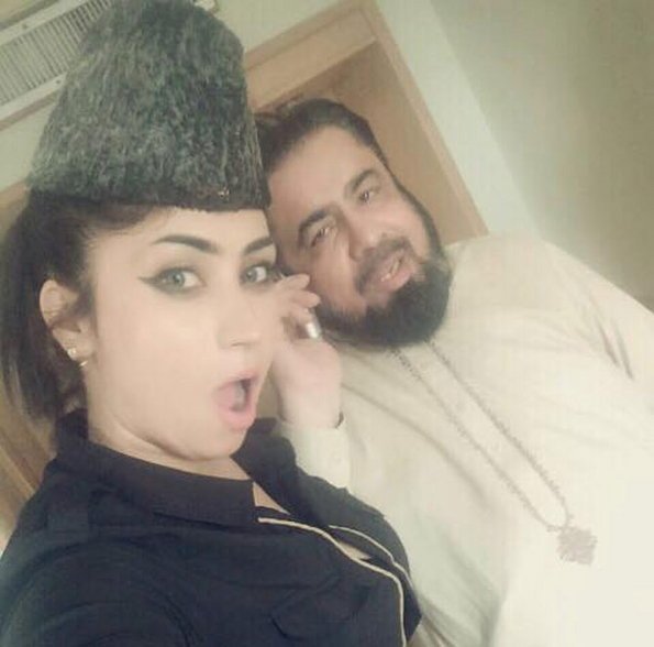 Pakistani model, qandeel Blaoch, revealing, Umar Akmal, Shahid Afridi, strip dance