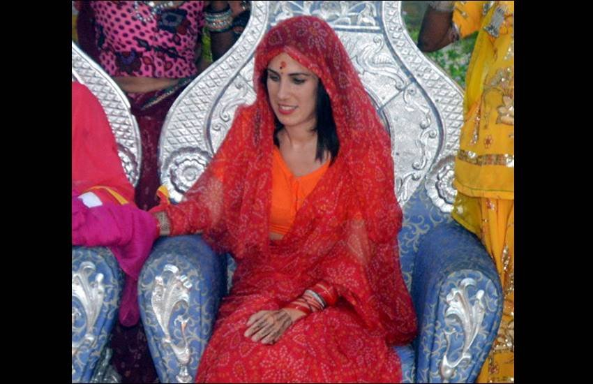 शादी में शिरकत करने वाले सभी बाराती भी राजस्थानी ही थे।