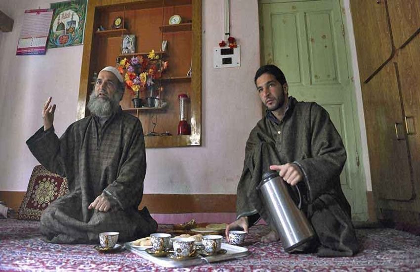 burhan wani, burhan wani death, Hizbul Mujahideen, kashmir terrorism, Burhan Muzaffar Wani, Khalid Muzaffar Wani, jammu kashmir, kashmir militancy, burhan wani news