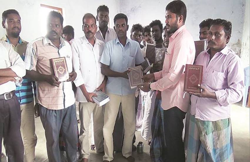 tamil nadu, tamil nadu dalit families, dalit kept out of temple, dalit discrimination, dalit conversion, dalit islam, islam conversion, dalit muslims, muslim dalit, islam dalit, dalit islam, dalit families tamil nadu, dalit condition, condition of dalit, bad treatment to dalits, hindu dalit, untouchability, Towheed Jamaat, tamil nadu Towheed Jamaat, tamil nadu conversion, Towheed Jamaat conversion, quran distribution, caste system, caste system in india, indian express news, india news