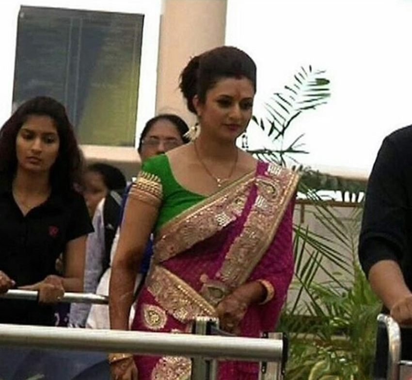 Divyanka Tripathi, Vivek Dahiya reception, Divyanka Vivek, Divyanka Vivek pics, Divyanka Tripathi Vivek Dahiya married look