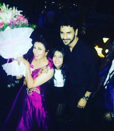 उनके सभी दोस्त उन्हें स्पेशल फील कराने के लिए खास तैयारी से आए थे।