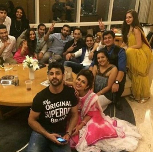 पार्टी के बाद शुरू हुई आफ्टर पार्टी।