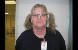 Woman robbed bank, bank robbery, bank robbery in US, throw cash, throw cash in Air, Woman throw cash in Air, prisoner Woman,