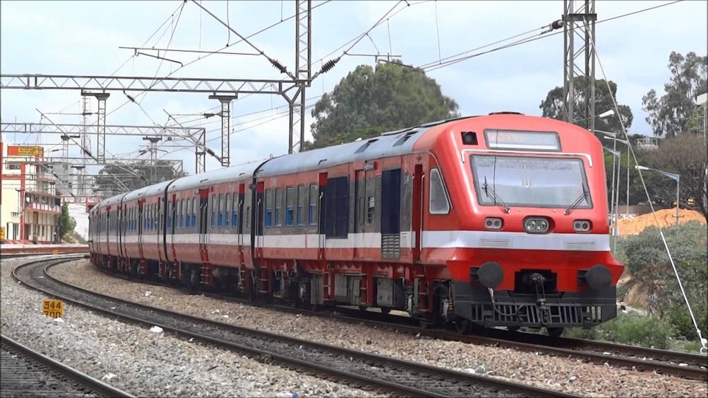 Amazing: अब ट्रेन में होगी रेल रेडियो सर्विस की फैसिलिटी, सुन सकेंगे पसंदीदा FM स्टेशन