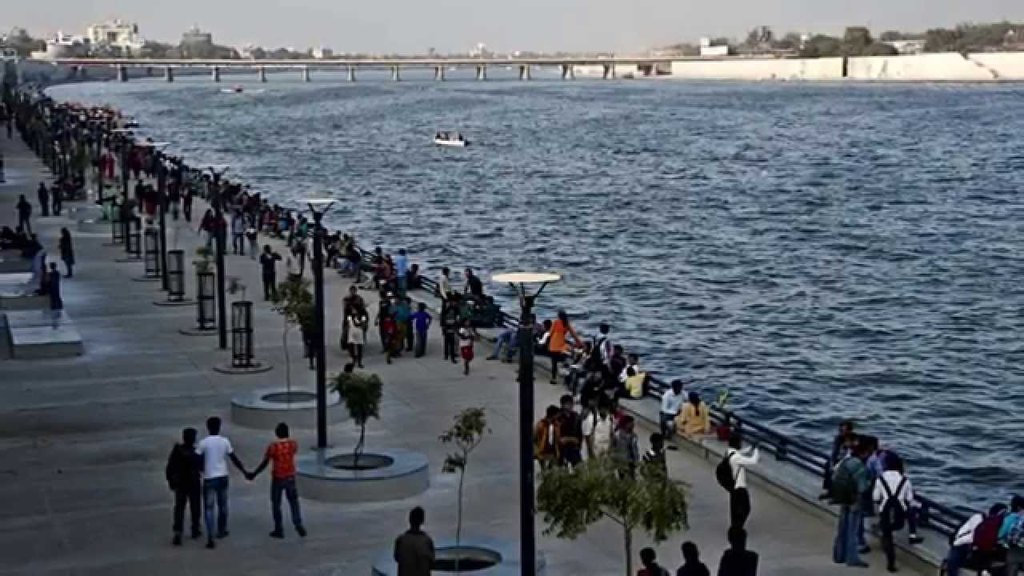 Ganga 's glory, Namami gange, Ganga clean project