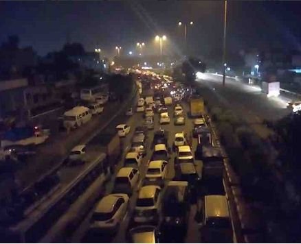 gurgaon, gurgaon traffic, gurgaon rain, gurgaon jam, gurgaon jam news, gurgaon latest news, gurgaon today news, gurgaon rains, gurugram, gurugram haryana, heavy rain in gurgaon, gurgaon traffic jam, gurgaon traffic jam news, Gurgaon haryana, gurgaon heavy rain, India News, Jansatta