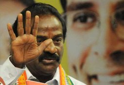 h Vasanthakumar, h Vasanthakumar story, tamilnadu mla, 900 crore, 22 rs, buisness story, success story, latest news in hindi