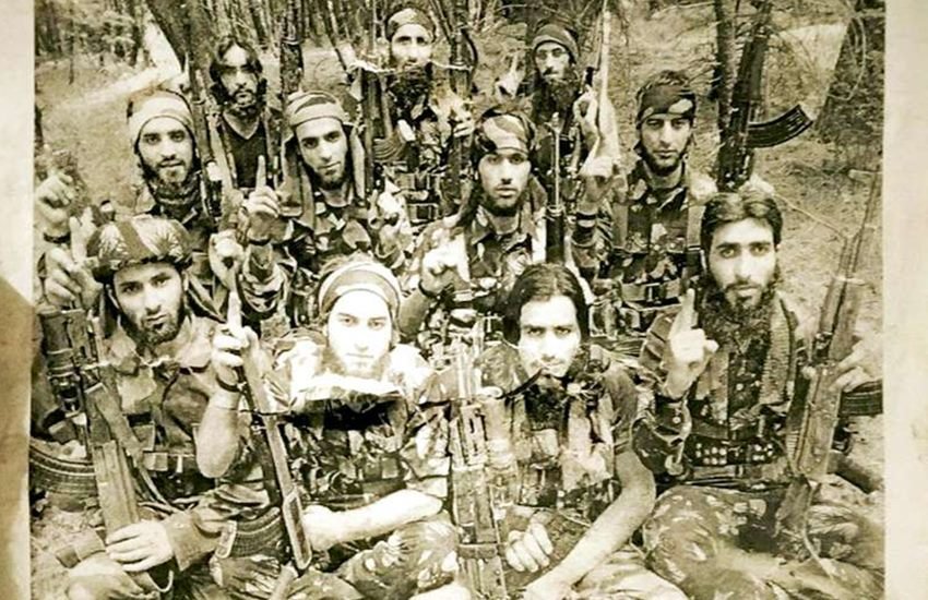 kashmir, burhan wani, Hizbul Mujahideen, Hizbul Mujahideen new poster, Hizbul Mujahideen militants