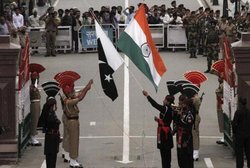 संयुक्त राष्ट्र: कश्मीर के दोनों हिस्सों में बिना शर्त जाने की अनुमति दें भारत और पाक, ताकि की जा सके समीक्षा