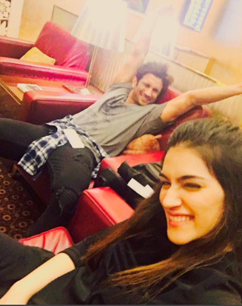 Kriti Sanon, Kriti Sanon birthday, Kriti Sushant, Kriti Sanon Sushant Singh Rajput, Sushant Singh Rajput, Kriti Sushant Affair, Raabta movie, Raabta shooting, Kriti Sushant Dating, Kriti Sushant relationship, Kriti Sushant Raabta, Kriti Sushant photos, Kriti Sanon hot photos, Entertainment, jansatta