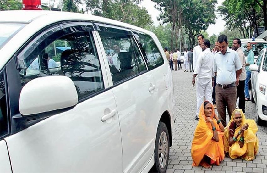 Mahadev Jankar, Devendra Fadnavis, maharashtra, maharashtra cabinet, fadanvis cabinet rejig, Gopinath Munde, maharashtra cabinet reshuffle, cabinet oath ceremony, mahadev jankar mother