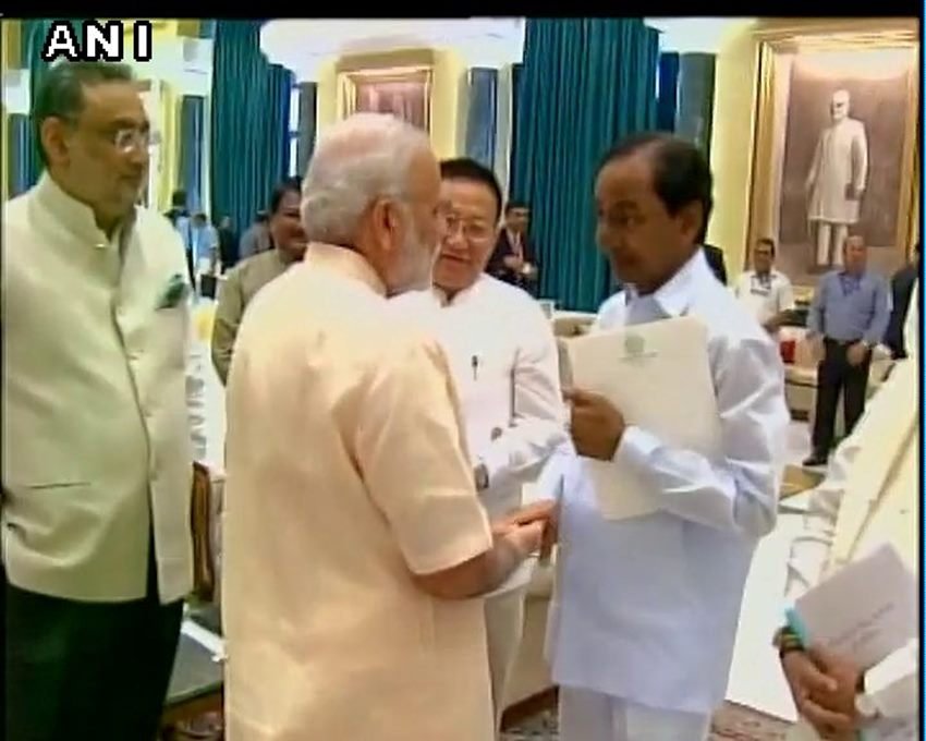 Narendra Modi, Inter-State Council meet, PM modi, modi kejriwal, arvind kejriwal, modi meet kejriwal, kejriwal modi meeting, modi news, kejriwal news, delhi news