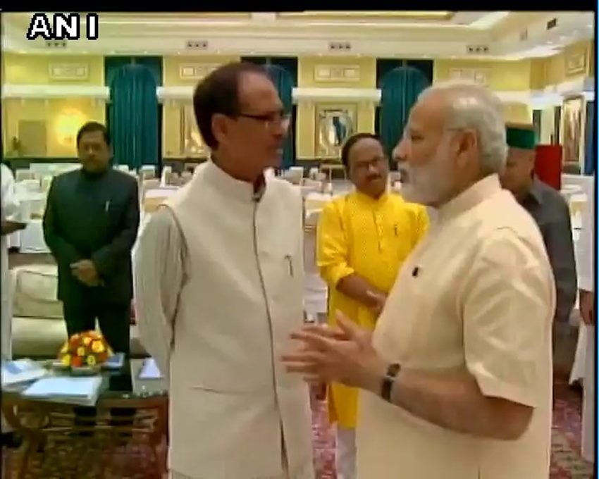 Narendra Modi, Inter-State Council meet, PM modi, modi kejriwal, arvind kejriwal, modi meet kejriwal, kejriwal modi meeting, modi news, kejriwal news, delhi news