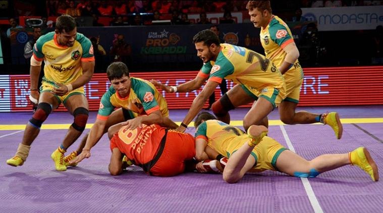 score, Pro Kabaddi season 4, Patna Pirates vs Puneri Paltan: पल्टन को हराकर पटना सेमीफाइनल में