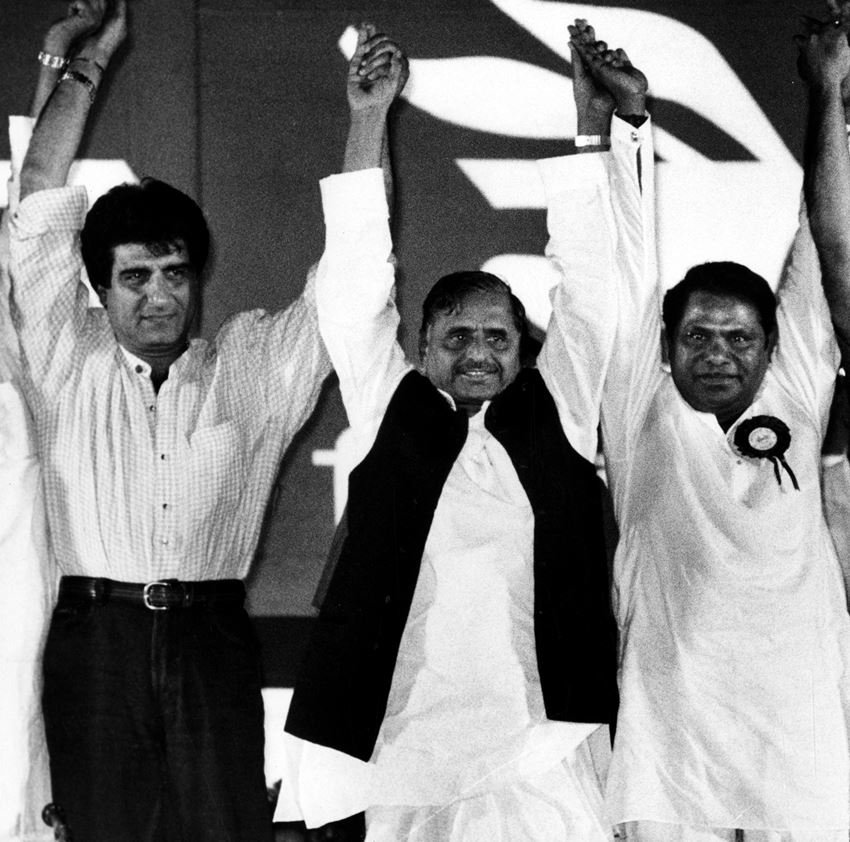 सपा प्रमुख मुलायम सिंह यादव के साथ राज बब्बर। (Express Archive Photo)