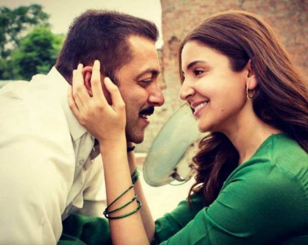हमारे यहां डिवोर्स नहीं होते हैं, लड़ाई होती है, झगड़ा होता है, लुगाइयां पैदा ही लड़ने के लिए होती हैं, ये बॉर्न फाइटर्स होती हैं