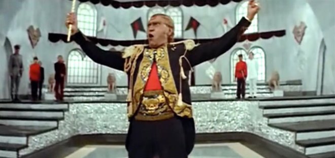 जबसे हीरो ही नेगेटिव रोल करने लगे तबसे खूंखार विलेन के इस तरह के हेयर स्टाइल भी दिखने गायब हो गए।