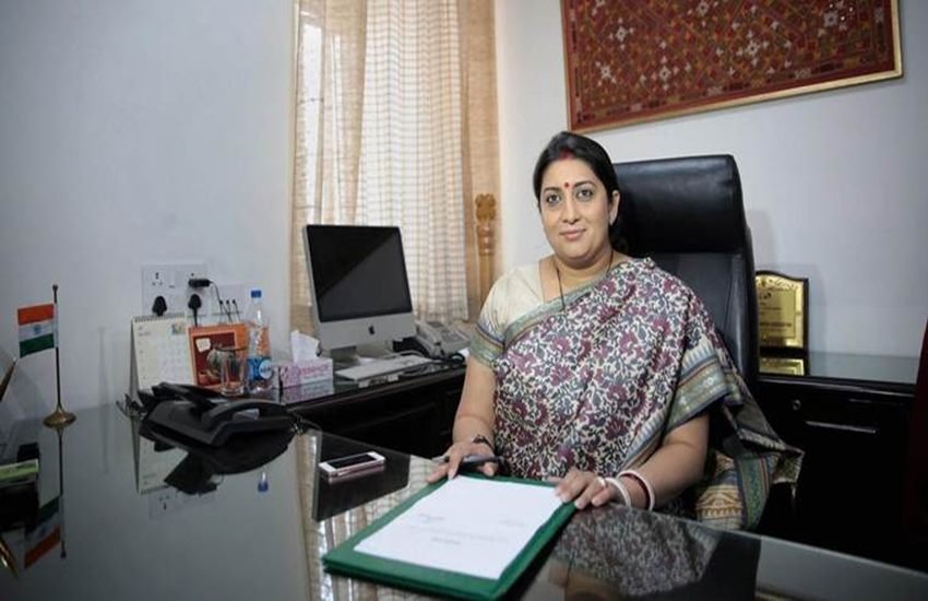 smriti irani, smriti irani ministry, textiles ministry, smriti irani textiles ministry, HRD minister