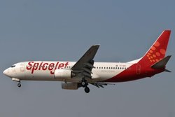 स्पाइसजेट को अदालत में 579 करोड़ जमा कराने के निर्देश