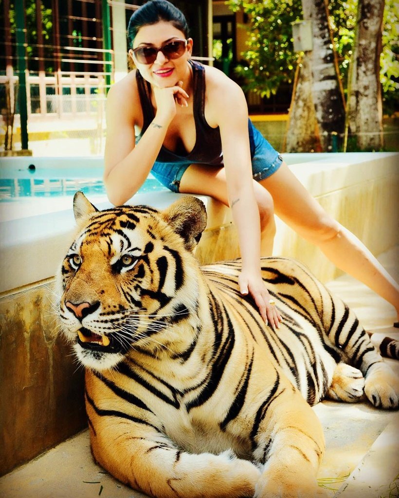 Sushmita Sen, Sushmita Sen daughters, Sushmita Sen daughter renee, Sushmita Sen daughter alisah, Sushmita Sen vacation, Sushmita Sen thailand, Sushmita Sen tigers, Sushmita Sen daughters holiday, Sushmita Sen pics, Entertainment