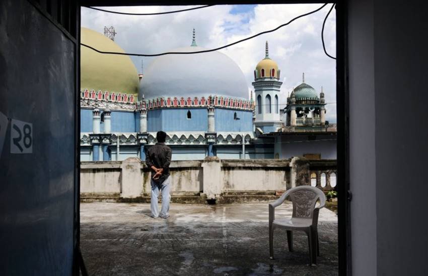 Bangladesh, Bangladesh Extremist attacks, Bangladesh Bloggers, Hindu priest, Hindus in Bangladesh, Attacks in Bangladesh, Bangladesh Terror, Terror attacks on Bangladesh, ISIS, Terrorism, International terrorism, Jansatta