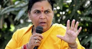 गंगा मे प्रदूषण का मुख्य कारण पूजन सामग्री नहीं, जल्द लाएंगे कानून: उमा भारती