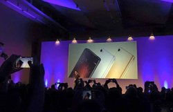 Xiaomi Mi Max की लॉन्चिंग में हुआ हंगामा, बुलानी पड़ी पुलिस