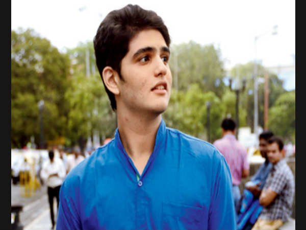 anaa small boys pics,Ali Haji pics, Aamir Kajol son in Fanaa,फना में आमिर और काजोल का बेटा, अली हाजी की तस्वीरें, फना का रेहान