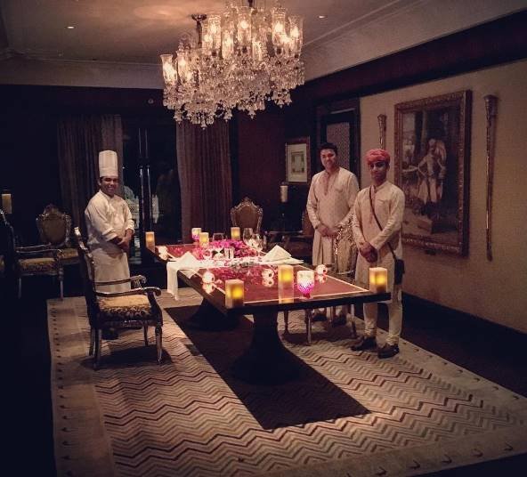 ये तस्वीर शेयर करते हुए विवेक ने राजस्थान की हॉस्पिटैलिटी की तारीफ की।