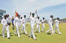 Sri Lanka vs Australia, SL vs Aus, Aus vs SL, SL vs Aus gallery, Dilruwan Perera, Rangana Herath, Mitchell Johnson, sports gallery, sports, cricket gallery, Cricket