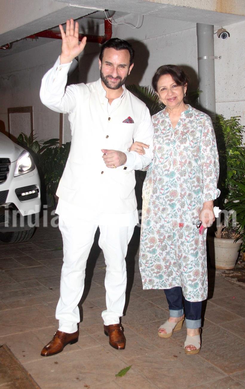 45 साल के हुए सैफ फिलहाल आराम पर हैं। शूटिंग के दौरान उनकी कलाई में चोट आगई थी। इसके बाद उन्हे सर्जरी करानी पड़ी थी। इसलिए सैफ आजकल ज्यादा स्ट्रेस नहीं ले रहे हैं। इस वक्त वो ज्यादा ध्यान अपनी प्रेग्नेंट वाइफ को पैंपर करने पर दे रहे हैं।