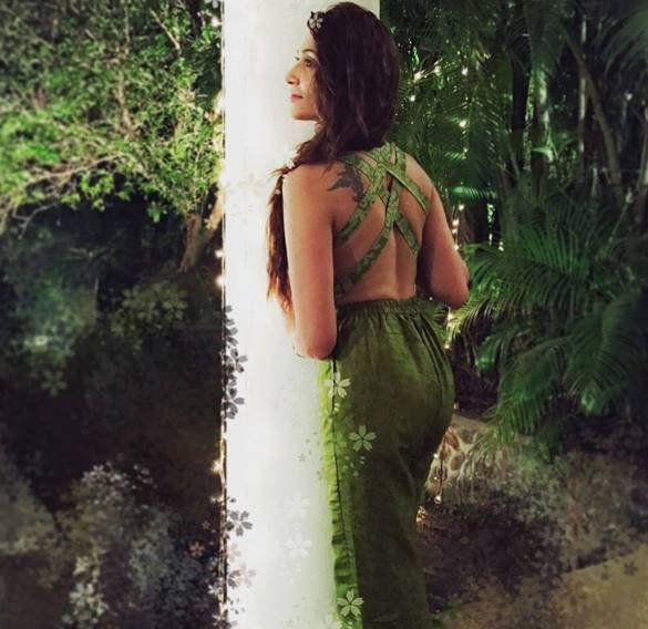 रिशिना फिलहाल सीरियल दिया और बाती हम में नजर आ रही हैं। वो कहती हैं कि शो के लिए दिन भर शूट में बिजी होने के चलते उन्हें अपने लिए बिल्कुल समय नहीं मिलता। एसे में एक वीकेंड ऑफ भी राहत देता है।