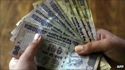 त्योहारों से पहले महंगाई सातवें आसमान पर