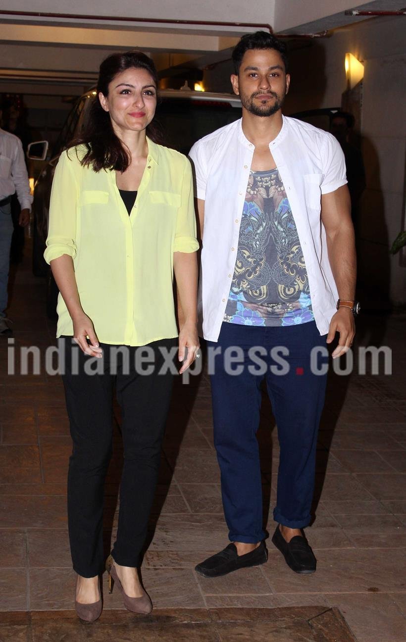 भाई को विश करने के लिए सोहा अली खान भी अपने पति कुणाल खेमु के साथ पहुंची थीं।