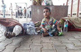 Three Year Old Boy Devraj, Munirabad railway Station, Koppal District, Karnataka, Iranna Talwar and Manjula, Annigeri, Gadag, Huligemma Temple