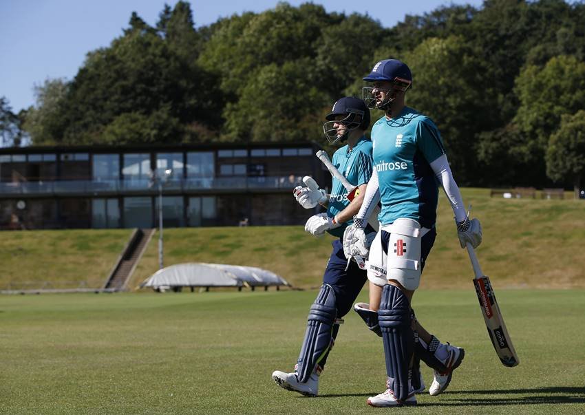 ENG vs PAK, Cricket Facts, Cricket Records, ODI Records, Highest Score in ODI, England vs Pakistan, eng vs pak records, alex hales, joe root, cricket news, sports, sports news, sports photos, match highlights, wahab riyaz, pakistan defeat, jansatta