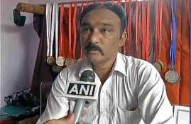 Autorickshaw driver, Gift Gun Daughter, Ahmedabad Autorickshaw, Autorickshaw Gift Gun, Autorickshaw Daughter