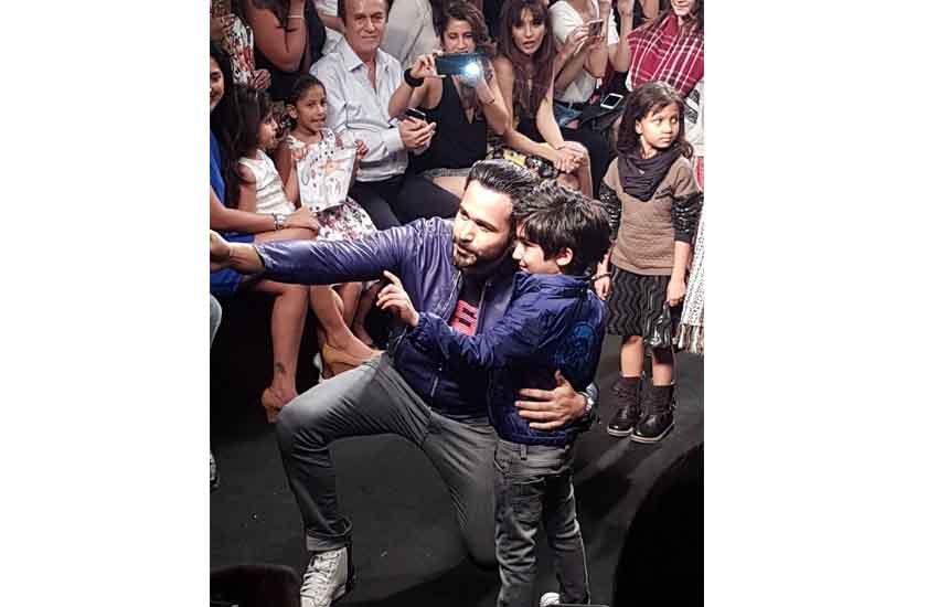 Emran Hashmi, Emran Hashmi and his son, Ayaan, Son of Emran Hashmi, Hamleys Show, Lakme Fashion Week, Lakme Fashion Week Winter Festive 2016, Deval Shah, Business Head, Diesel Fashion India Reliance Private Limited, Parveen Shahani, Wife of Emran Hashmi, LFW