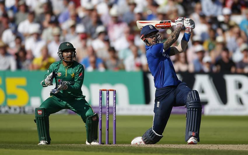 ENG vs PAK, Cricket Facts, Cricket Records, ODI Records, Highest Score in ODI, England vs Pakistan, eng vs pak records, alex hales, joe root, cricket news, sports, sports news, sports photos, match highlights, wahab riyaz, pakistan defeat, jansatta