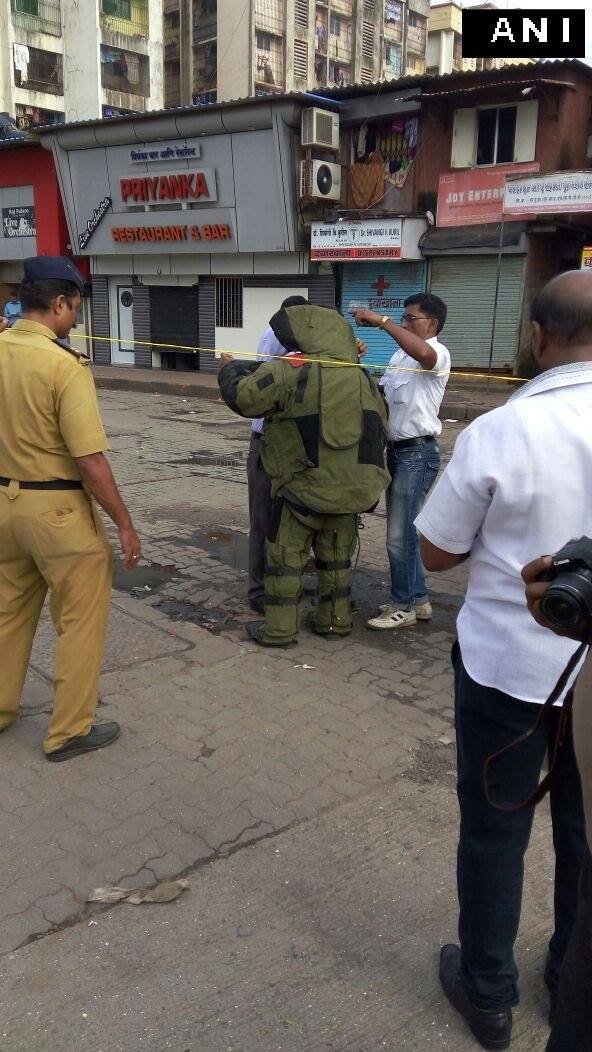 Mumbai bomb scares, Dharavi Mumbai, Bomb Squad, Dharavi Bomb Tthreat, Dharavi News, Mumbai Bomb News